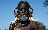 Ethiopia - Tribu etnia Mursi - 09 - Donna con piattello labiale